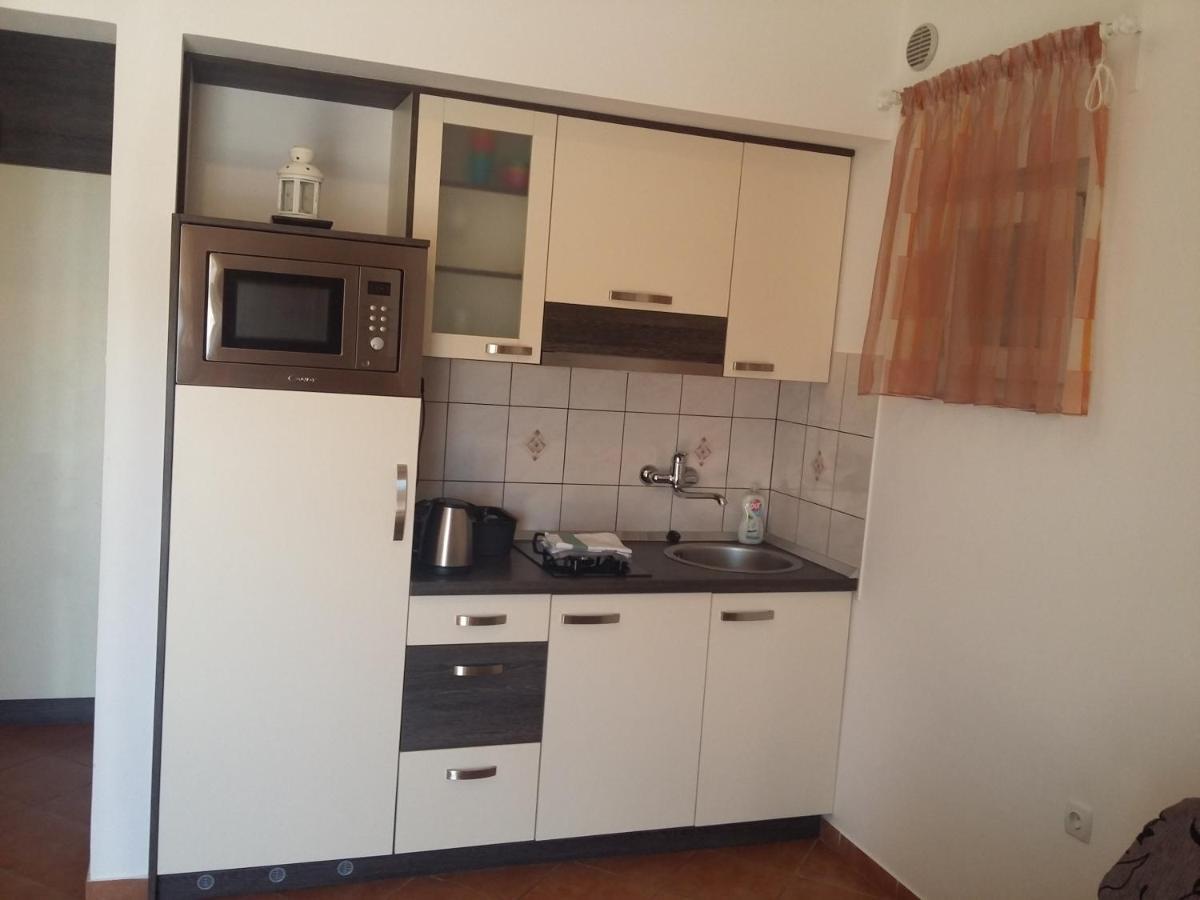 Apartments Soldinn Privlaka  Buitenkant foto